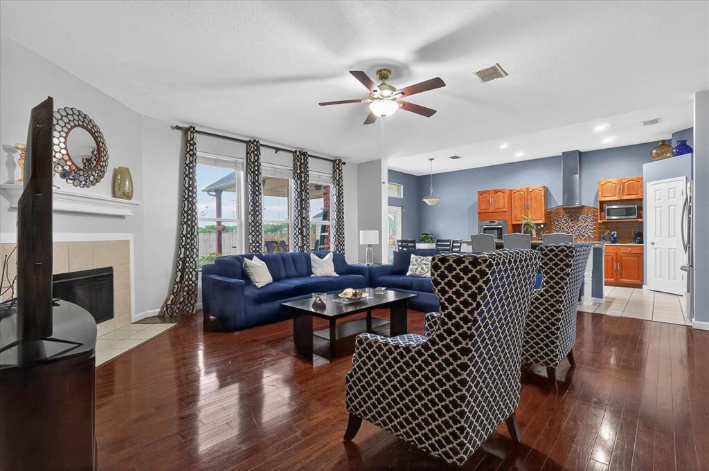 5107 Autumn Hill