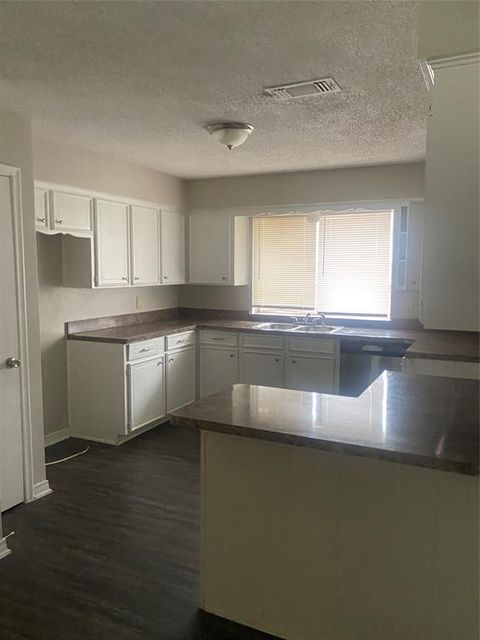 Tiny photo for 876 Dogwood Trail, Lancaster, TX 75146 (MLS # 21141336)