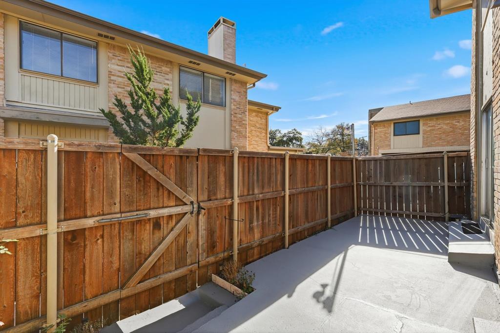 2624 Custer Parkway D