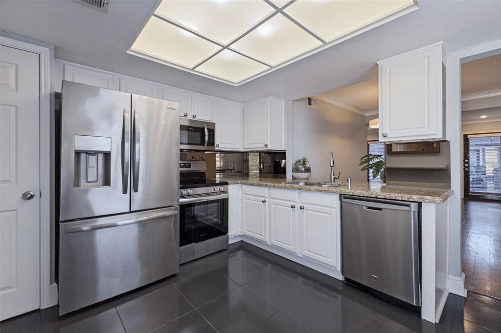 10207 Regal Oaks Drive 210