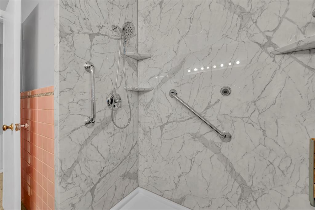 Wolfe F E & Mamie Add - Residential