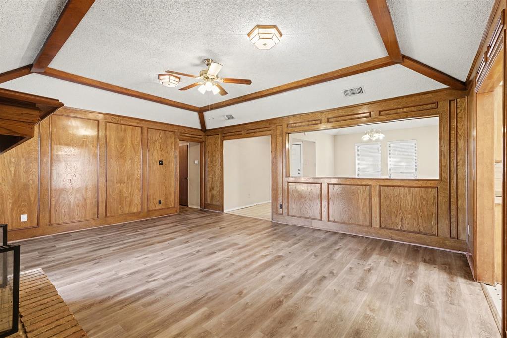 2213 Trinity Springs Drive