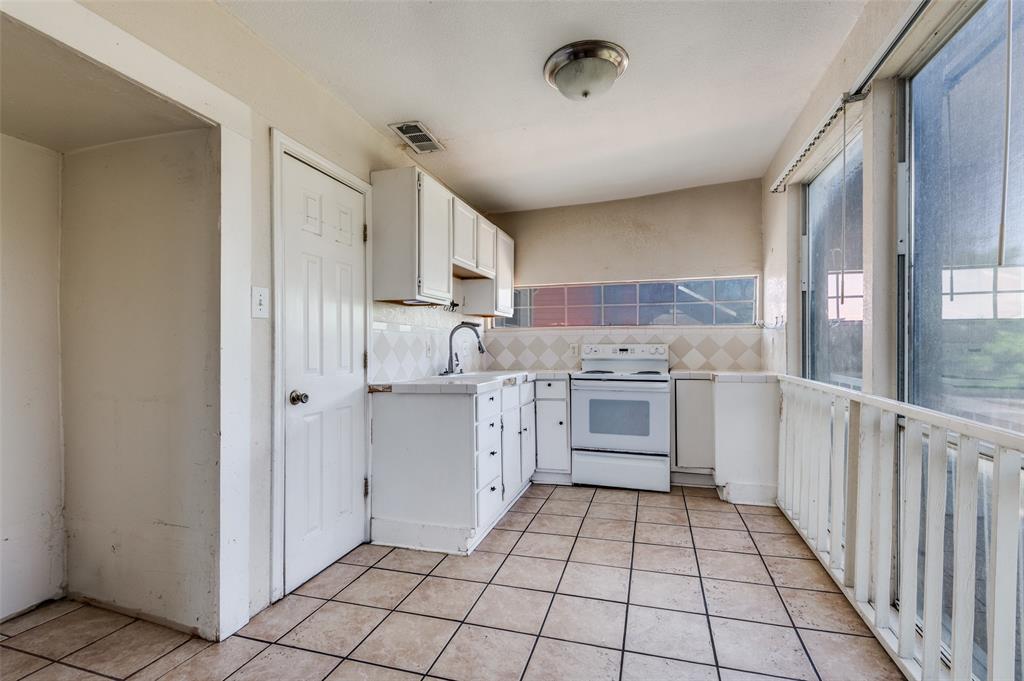 Oak Cliff Annex - Residential Income