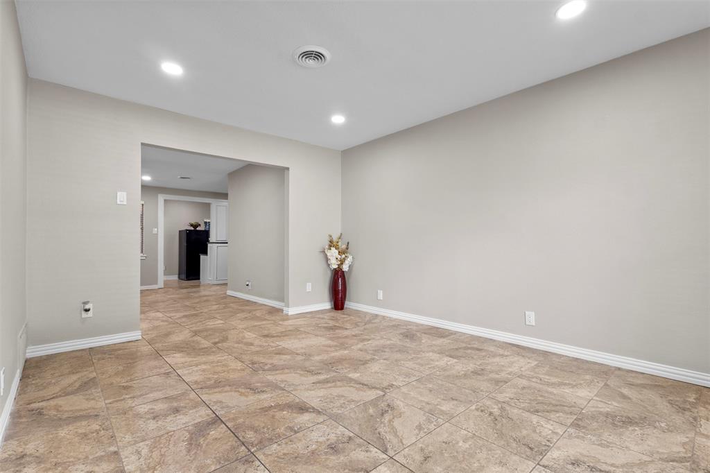 2820 Sequoia Lane