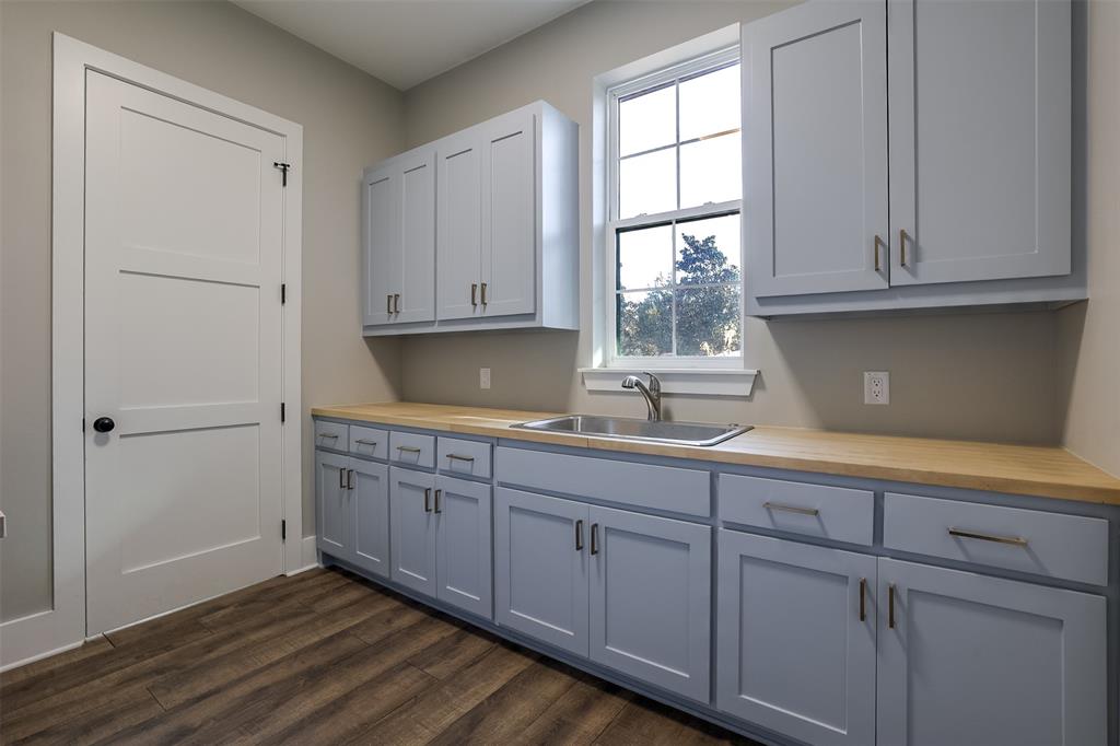 Waters Edge - Residential