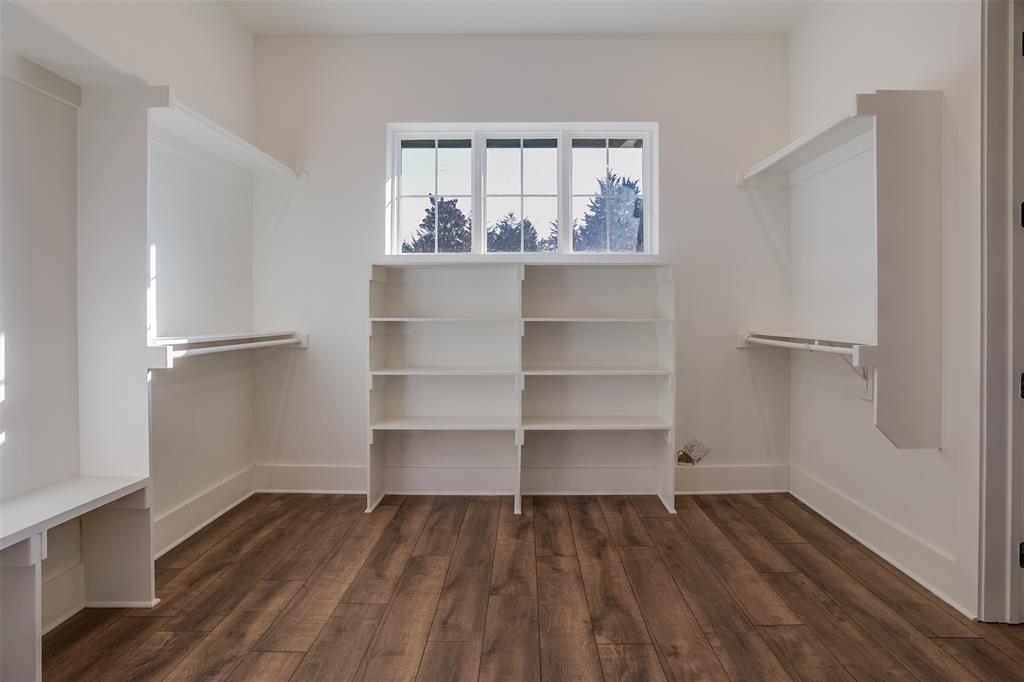 Waters Edge - Residential