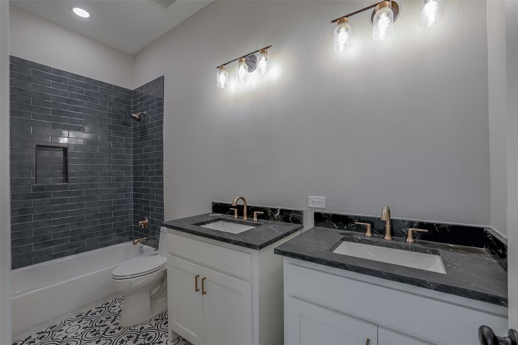 Waters Edge - Residential