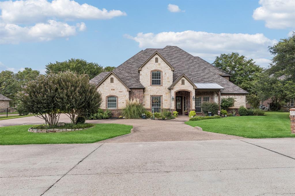 5808 Lakeside Drive