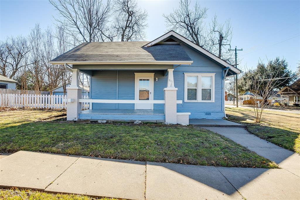 911 W Chambers Street