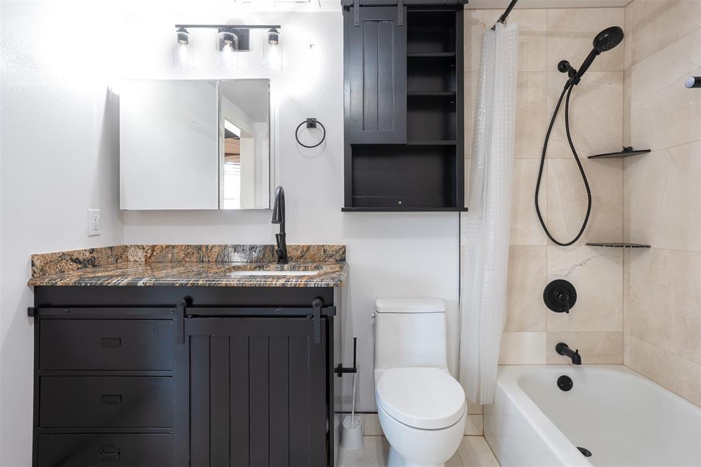 Houston Place Lofts Condo - Residential