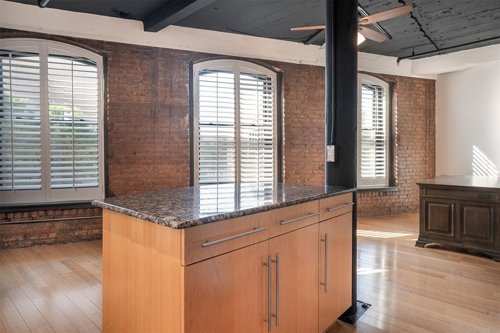 Houston Place Lofts Condo - Residential