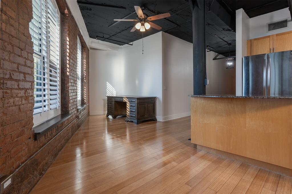 Houston Place Lofts Condo - Residential