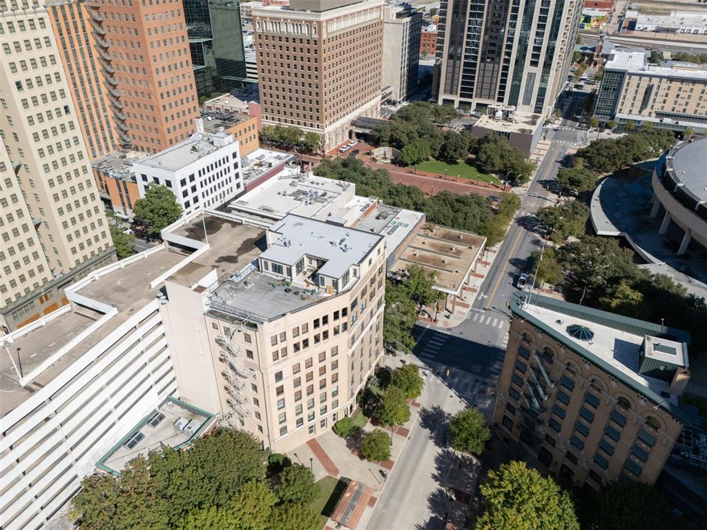 Houston Place Lofts Condo - Residential