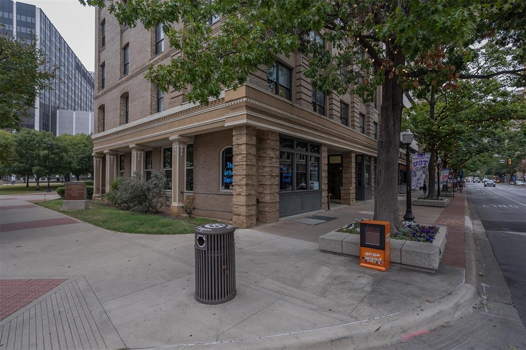 Houston Place Lofts Condo - Residential