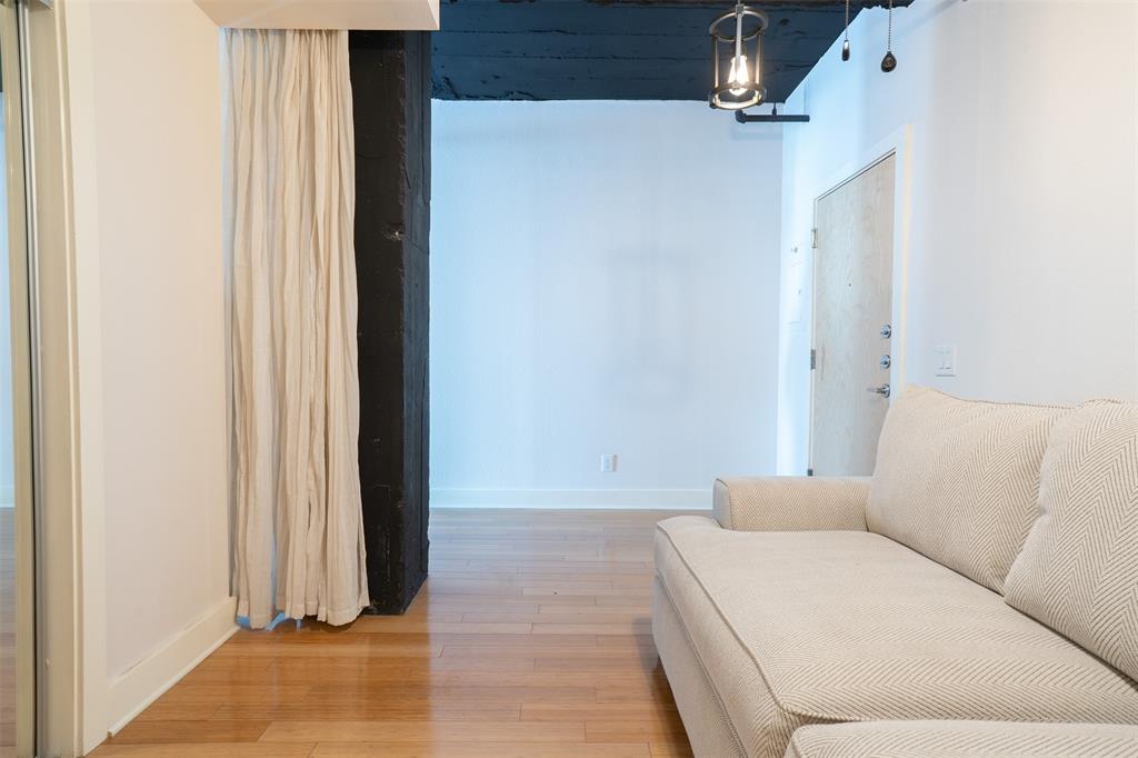 Houston Place Lofts Condo - Residential