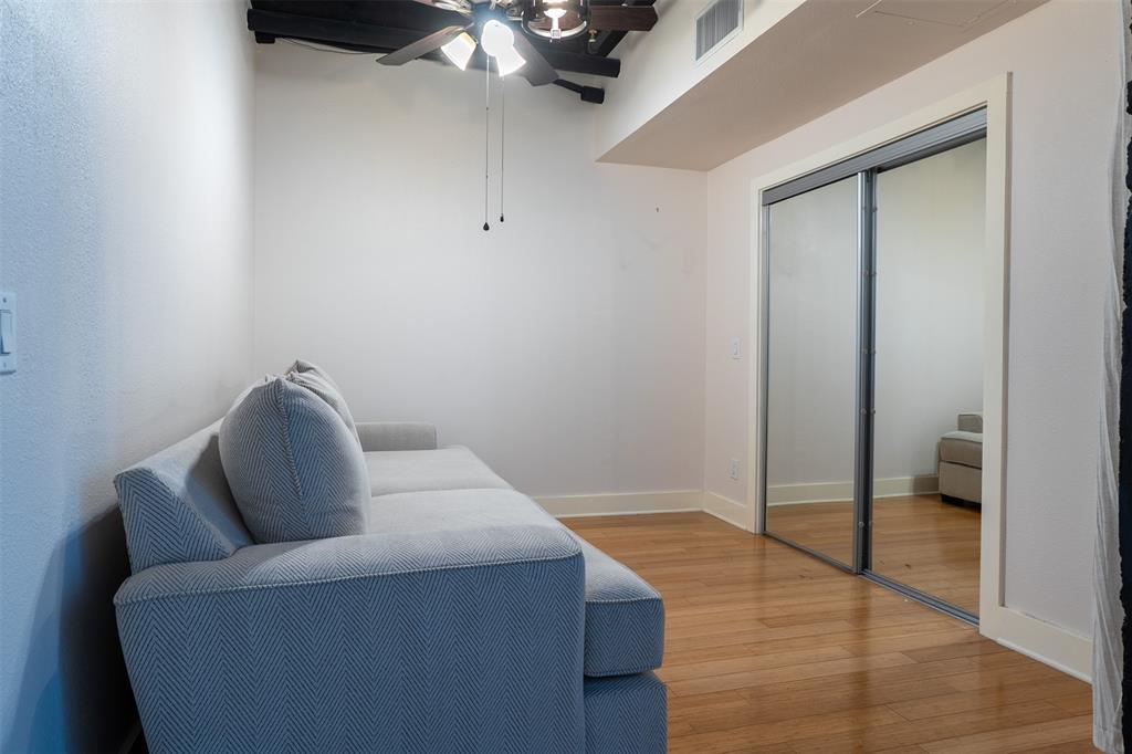 Houston Place Lofts Condo - Residential