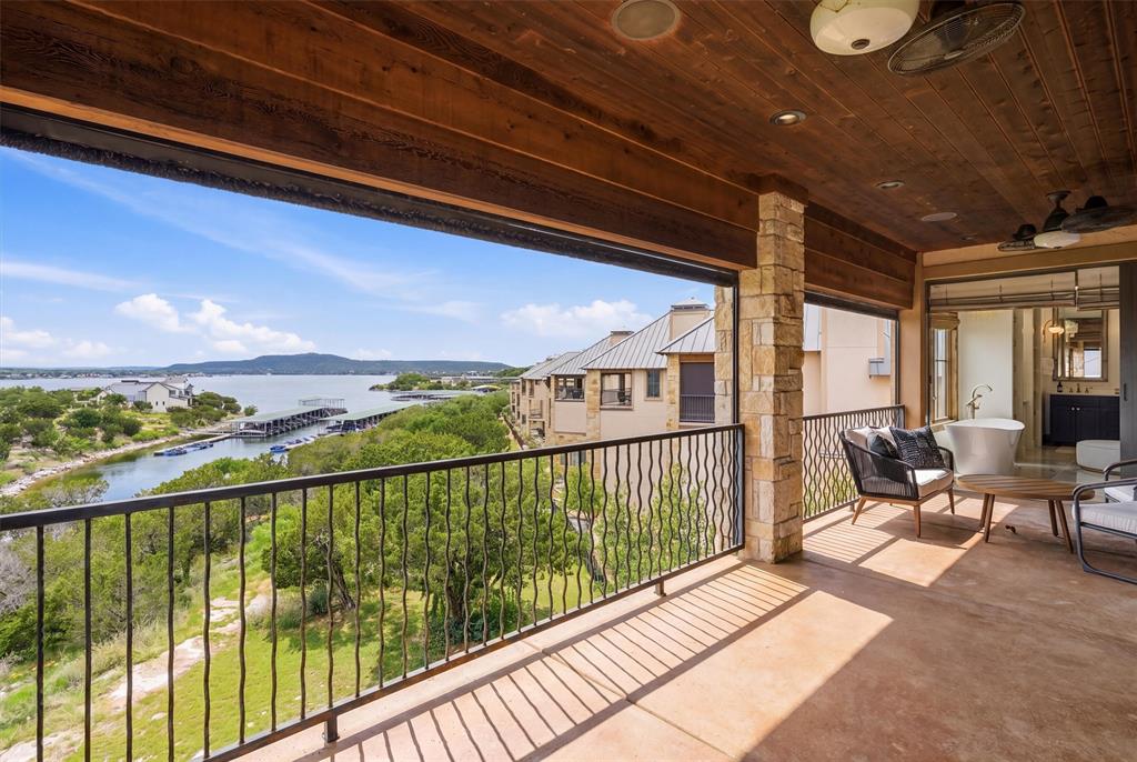 Hill Country Harbor Ph Ia - Residential