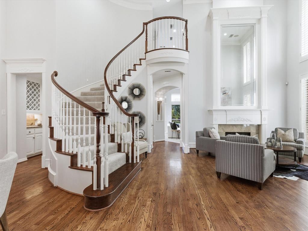 1421 Sandstone Court