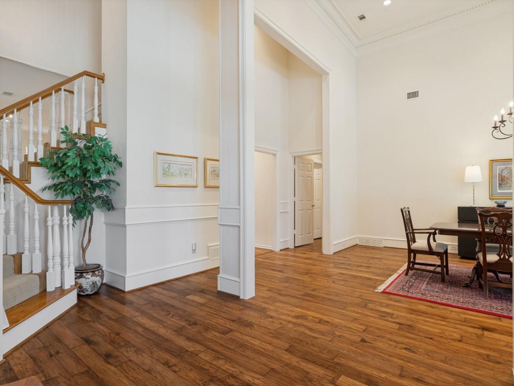 3525 Gary Drive