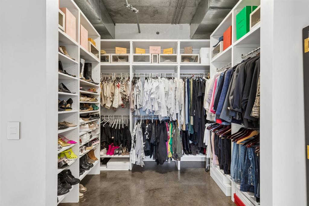 Thirty Thirty Bryan Condominium - Residential