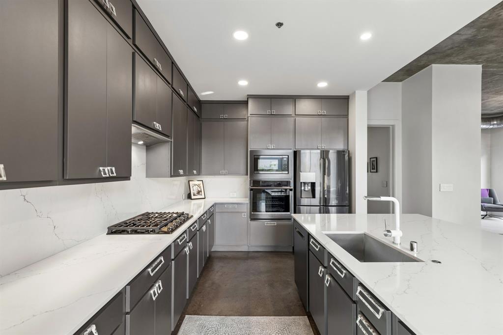 Thirty Thirty Bryan Condominium - Residential