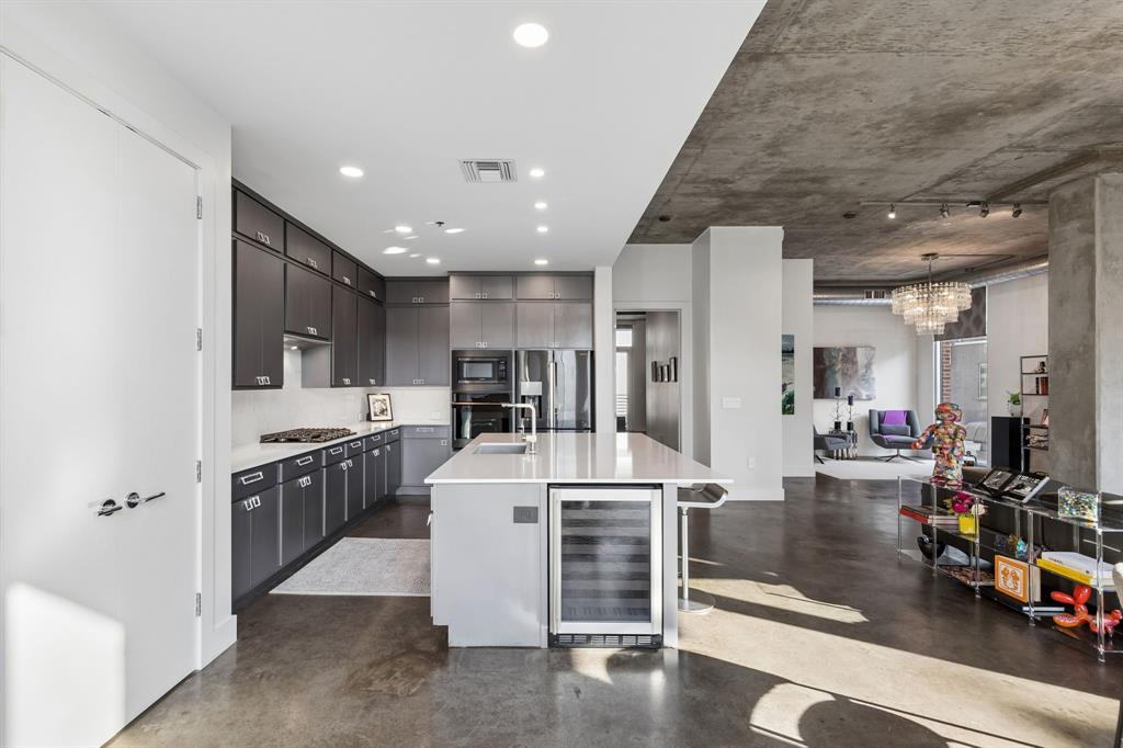 Thirty Thirty Bryan Condominium - Residential