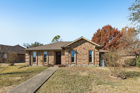 3207 Tina Street Sachse TX 75048
