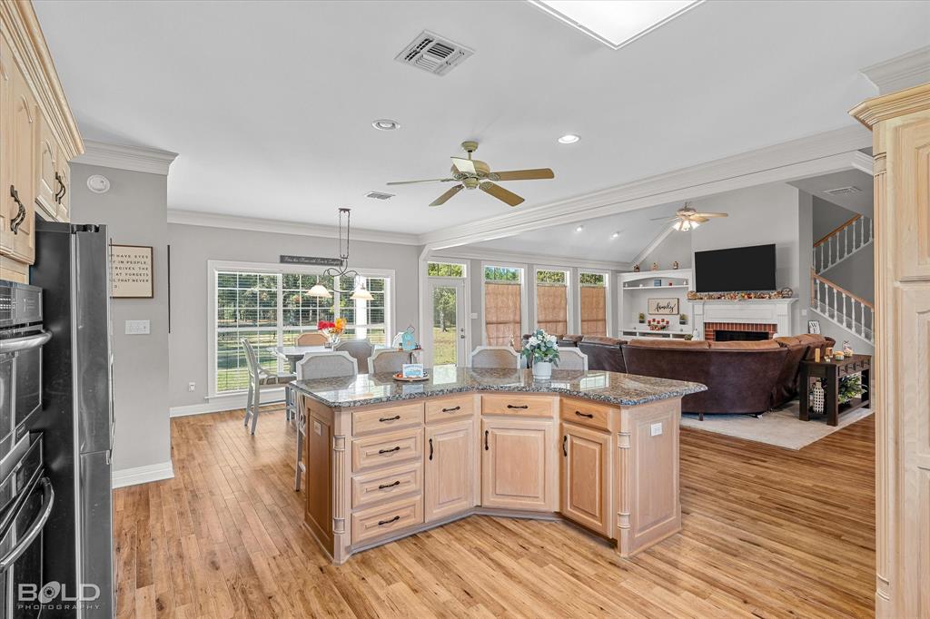 Keithville, Louisiana 71047, United States, 5 Bedrooms Bedrooms, ,5 BathroomsBathrooms,Residential,Active,237484