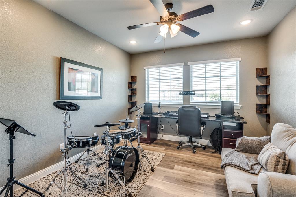 1600 Canter Court