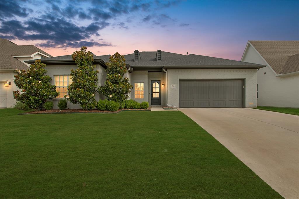 712 Tallgrass Drive