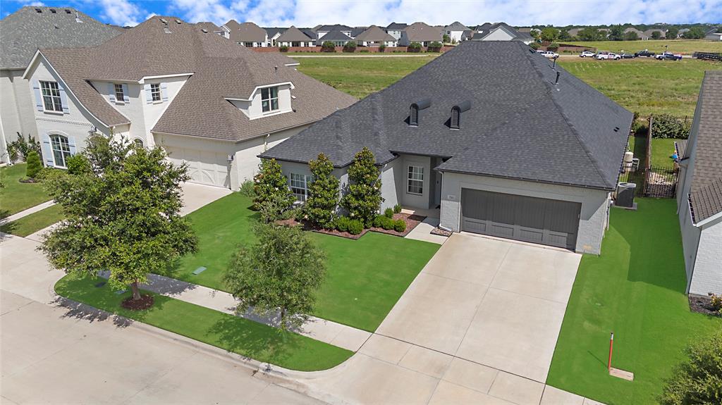 712 Tallgrass Drive