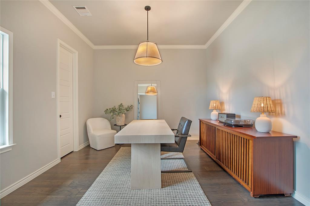 712 Tallgrass Drive