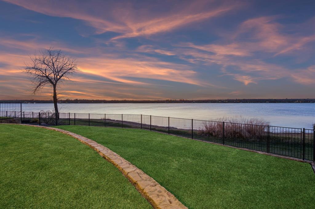 Resort On Eagle Mountain Lake - Residential