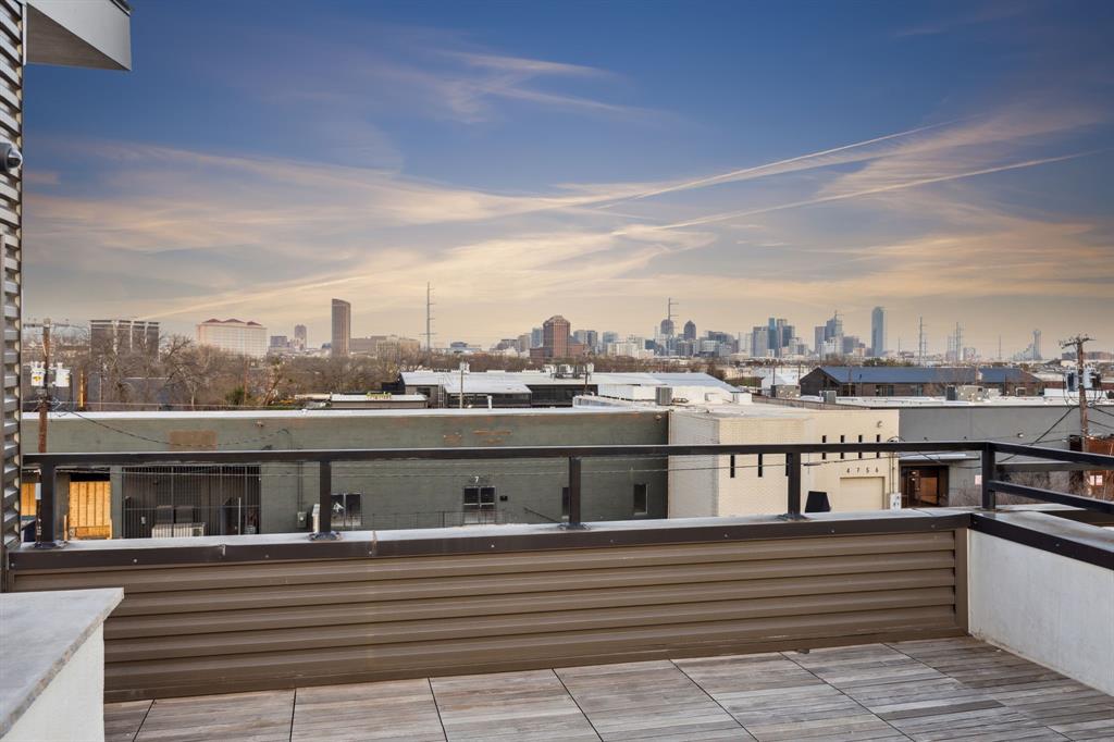 HAMPTON & INDUSTRIAL - Commercial Sale