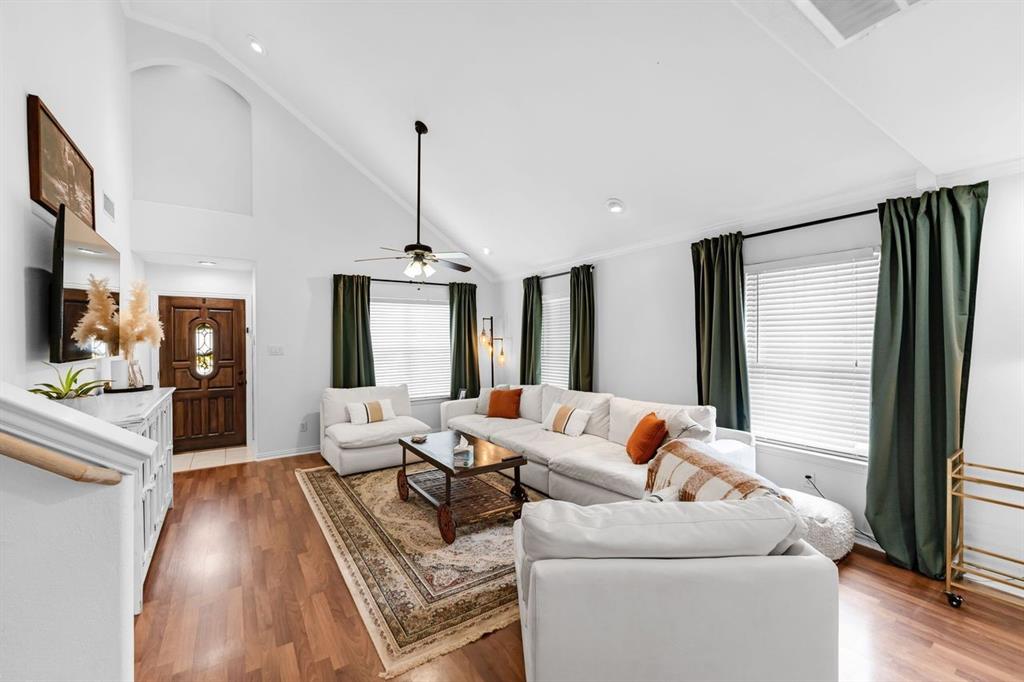 400 Harwood Circle