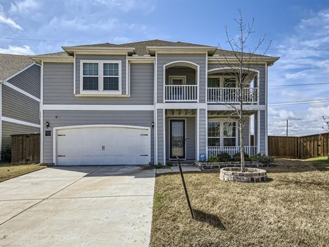 Single Family Residence in Royse City TX 3002 Estuary Drive.jpg