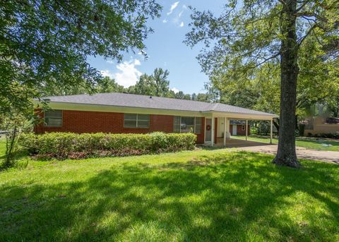 A home in Keithville