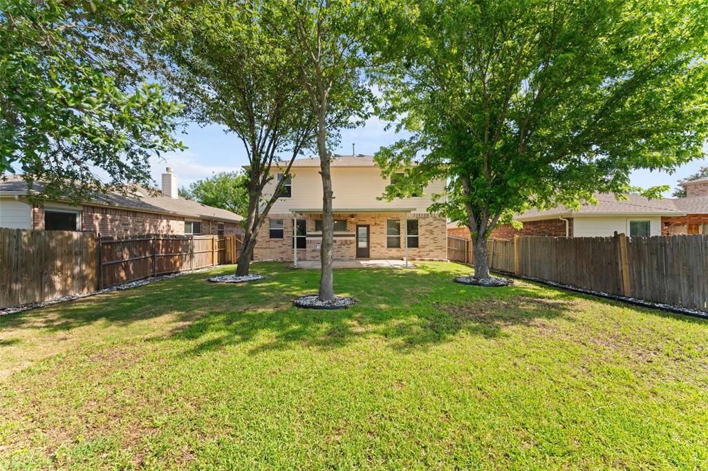 3203 Kingsbrook Drive