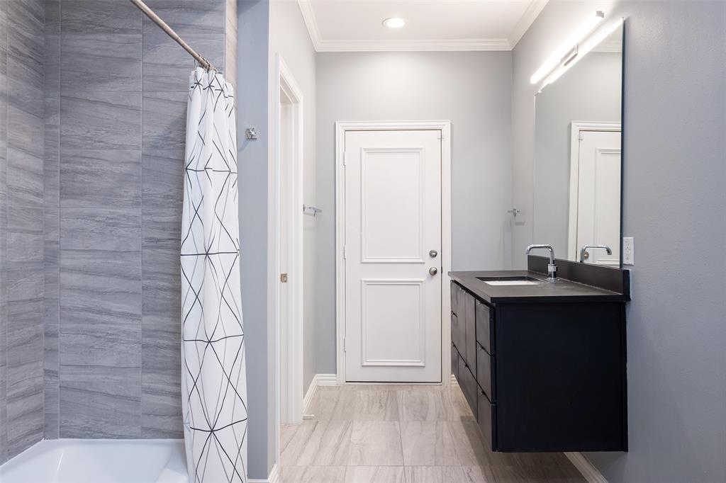 Biglot - Residential