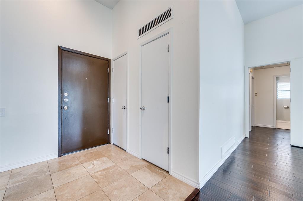 1600 Railhead Place
