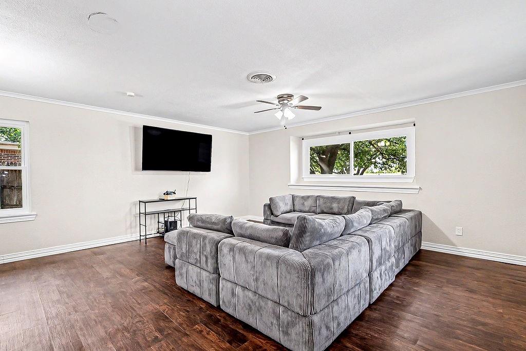 3113 Chisholm Trail