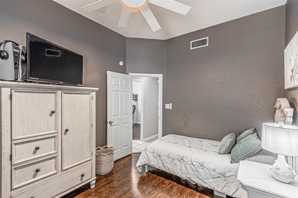 Run Away Bay - Residential