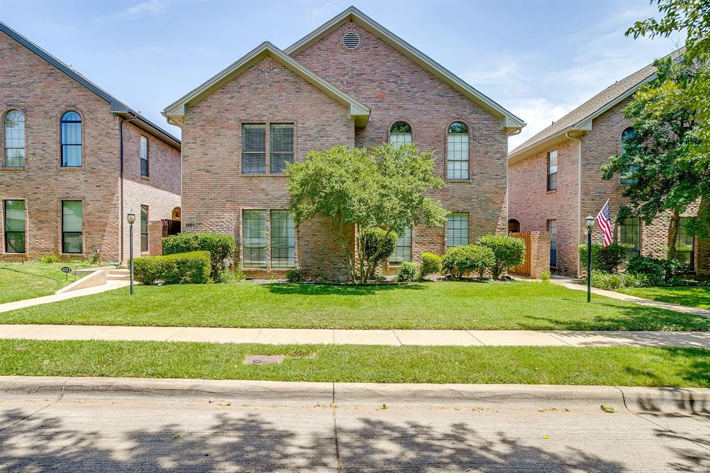 1301 Belle Place