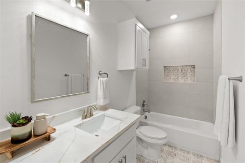 Tiny photo for 410 Matthew Street, Hillsboro, TX 76645 (MLS # 21201223)