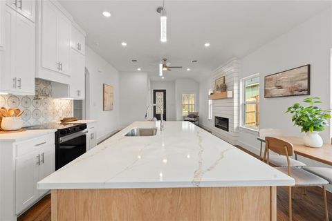 Tiny photo for 410 Matthew Street, Hillsboro, TX 76645 (MLS # 21201223)