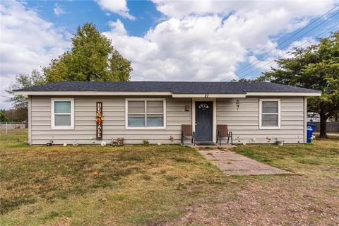 A home in Powderly