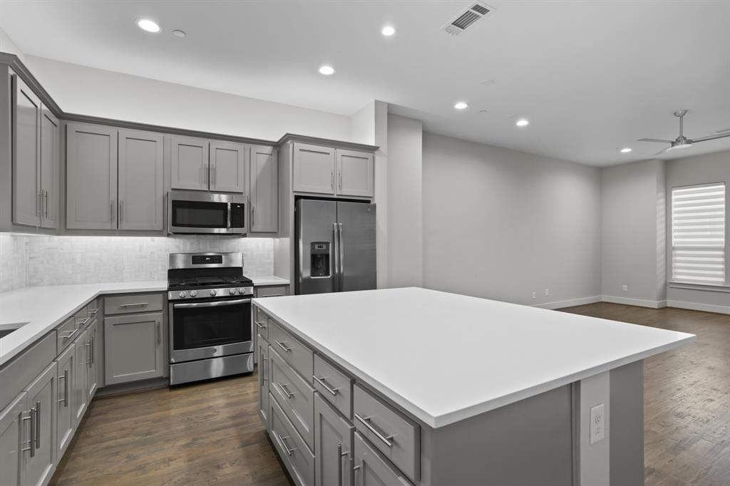 Live Oak Ph 2 Bldg 3 - Residential