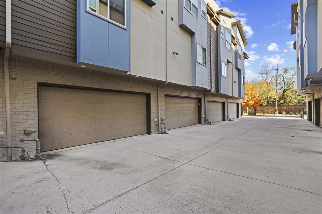 Live Oak Ph 2 Bldg 3 - Residential