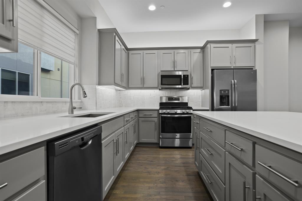 Live Oak Ph 2 Bldg 3 - Residential