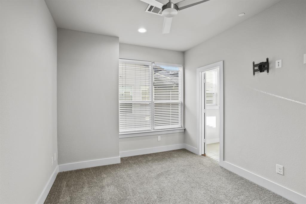 Live Oak Ph 2 Bldg 3 - Residential